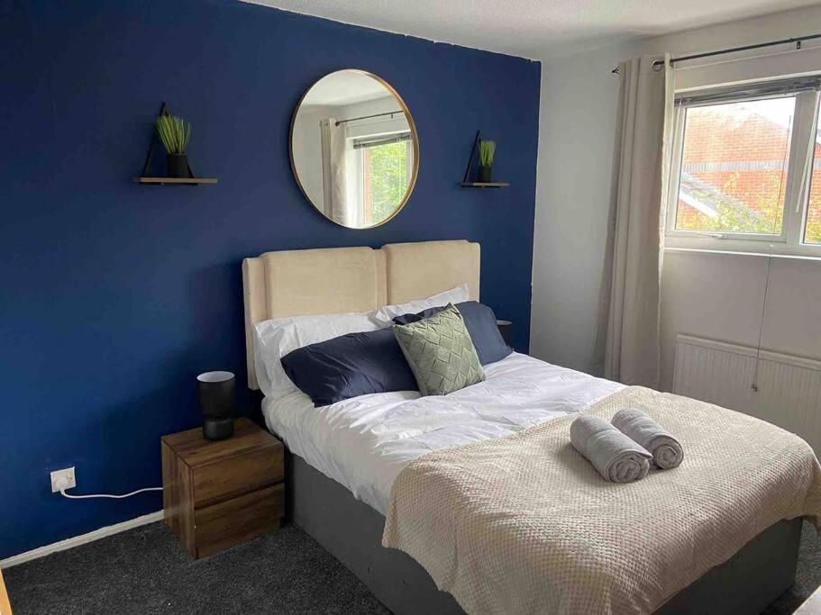Manchester - Eccles - Business - Contractors - Families - Discounts Available Exterior photo