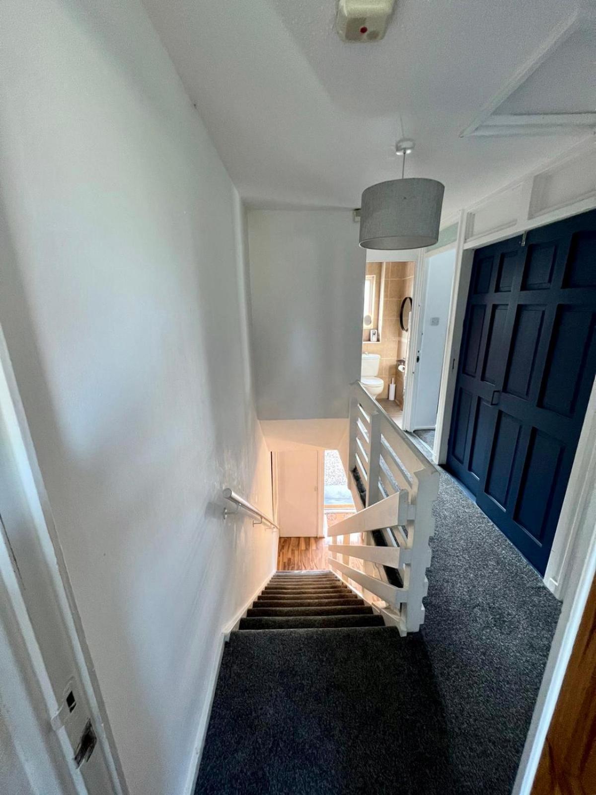 Manchester - Eccles - Business - Contractors - Families - Discounts Available Exterior photo